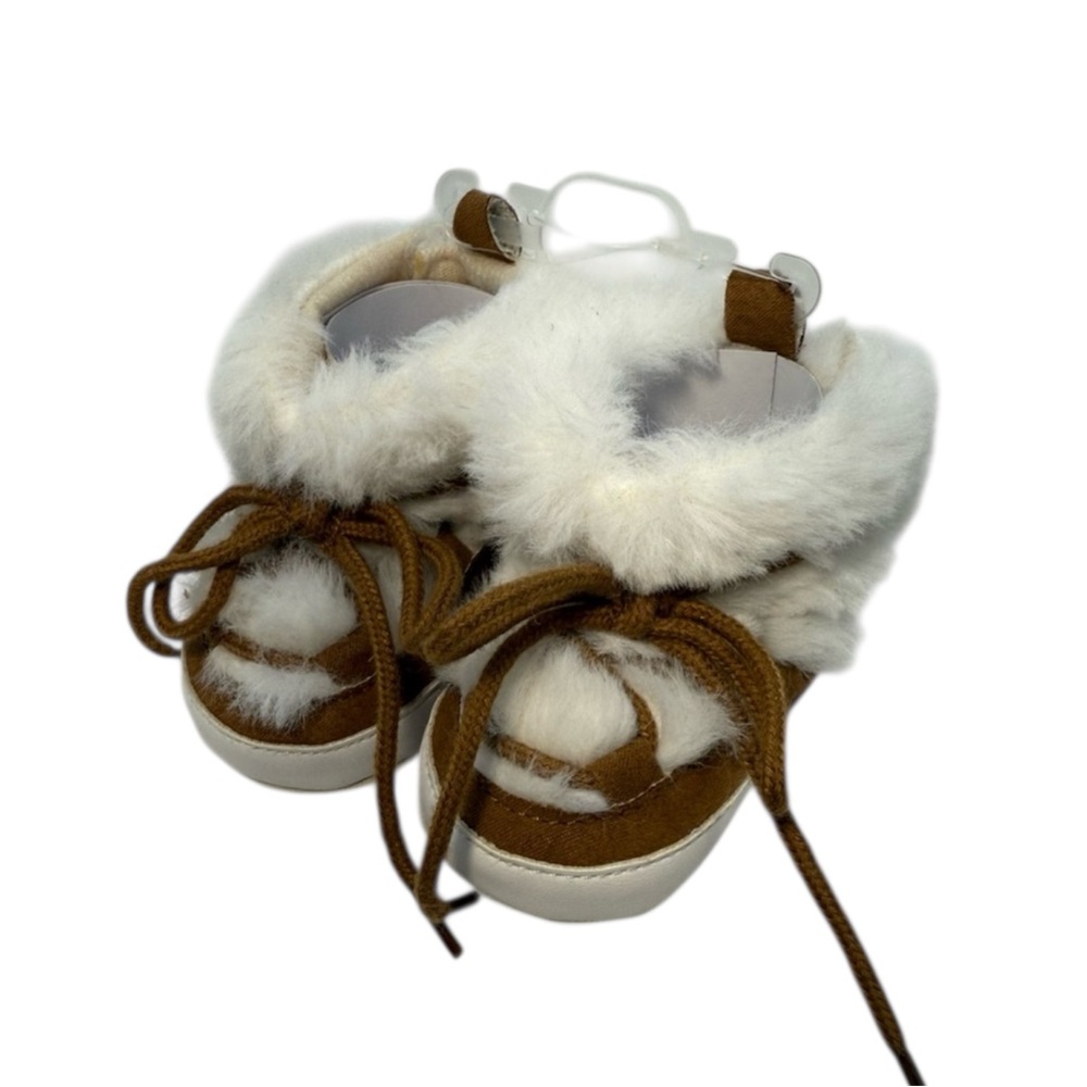 Stepping Stones 0-3m NWOT Cozy Brown and White Kids Boots